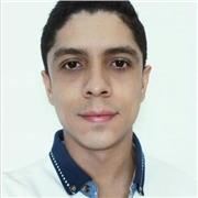 Licenciado en Literatura | Docente enfocado en pensamiento crítico y expresión verbal